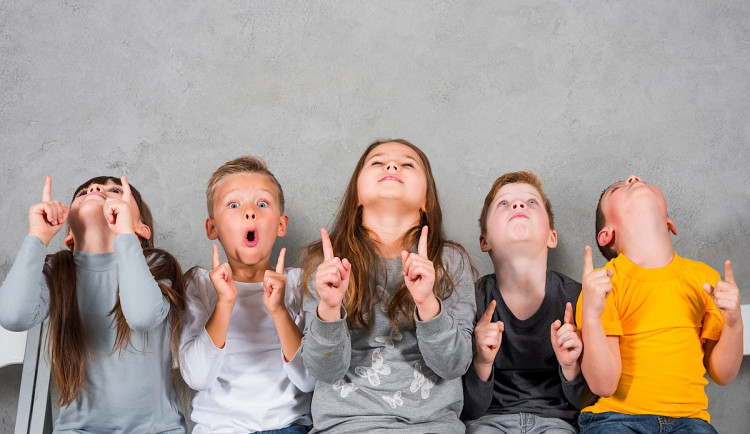 Dětem vstup zakázán. Trend, který vzbuzuje značné emoce