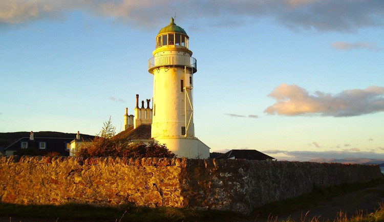 Má máma má maják