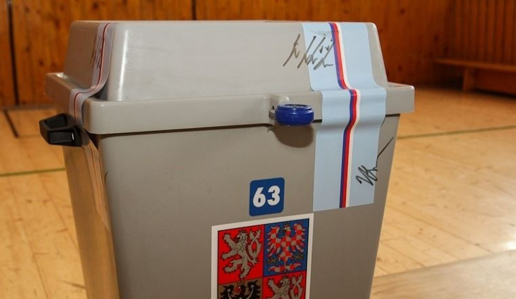 Absurdní svět? Tam, kde se lidé zajímají o politiky a politici o lidi