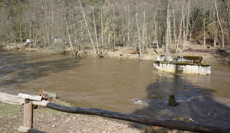 V těchto místech bude postavena nová lávka.