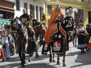 Král Karel IV. přijede do Karlových Varů nejdříve koncem května