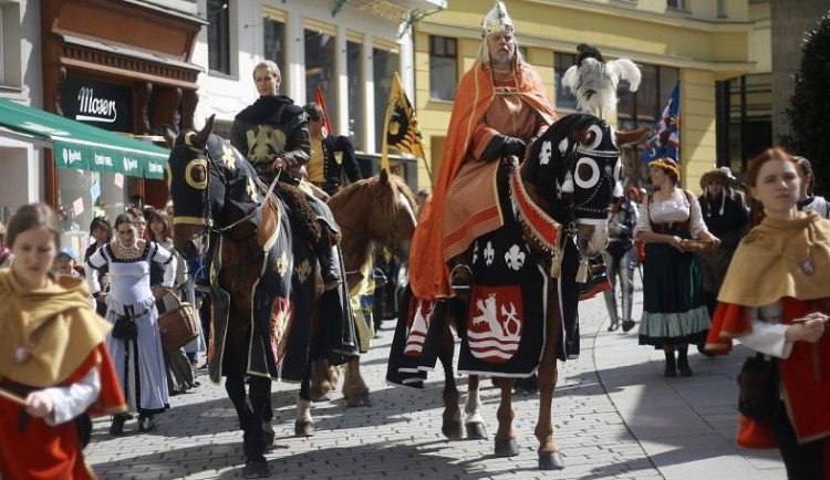 Zahájení lázeňské sezony bylo v Karlových Varech odloženo
