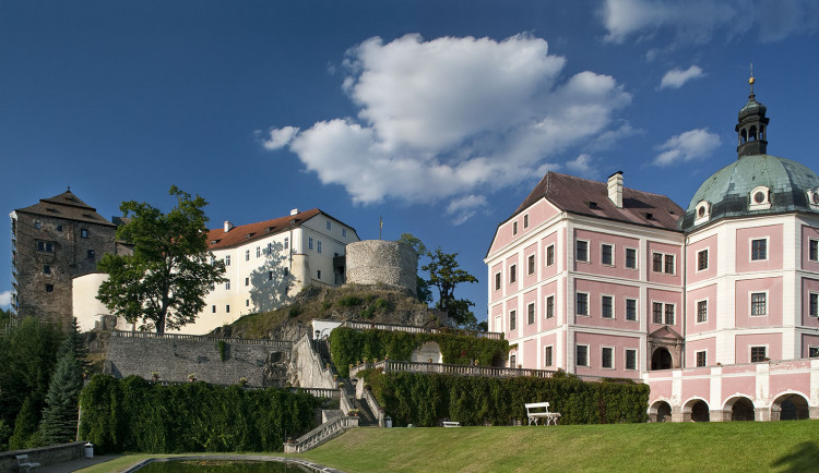 Zámek a hrad Bečov nad Teplou