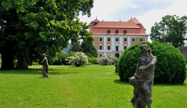V zámku ve Valči připravují netradiční výstavu Braunových soch