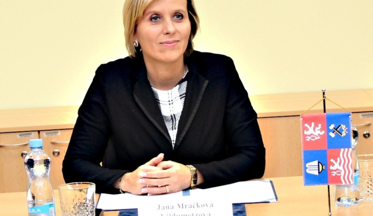 Příjmy Karlovarského kraje mohou být v letošním roce až o 300 milionů korun nižší, než se původně počítalo