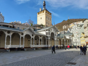 Ukažte Čechům, že Karlovy Vary nejsou ruské