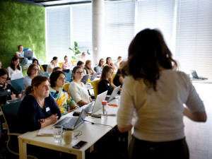 Czechitas v karanténě pracují na online vzdělávání a spustili nové kurzy