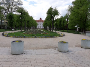 Na Karla IV. byste dnes v Karlových Varech čekali marně