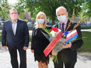 Vedení Sokolova při včerejším pietním aktu