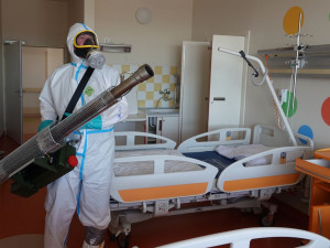 Nemocnice v Chebu znovu otevřela, test musí podstoupit každý přijímaný pacient