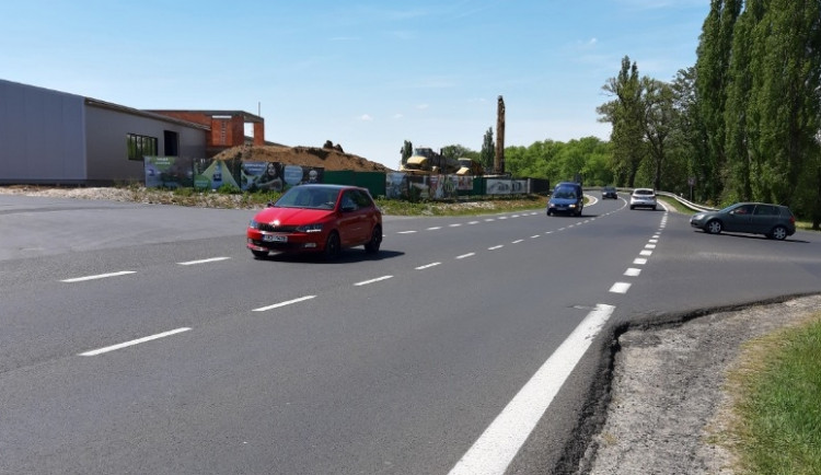 Nejnebezpečnější sokolovskou křižovatku nahradí kruhový objezd