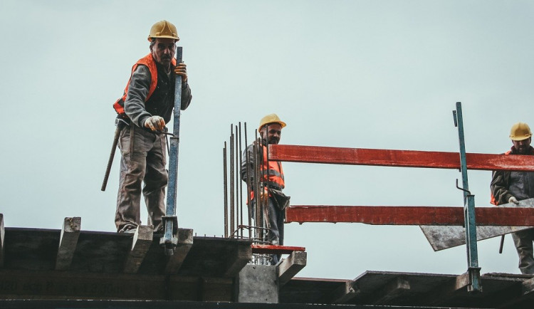 Dnes je Černý den, tvrdí starostové obcí a měst z Karlovarska