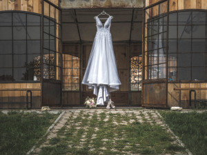 Zrušenou svatbu uspořádejte až příští rok, radí svatební koordinátorka Niki