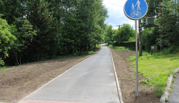 V Sokolově dokončili víceúčelovou stezku za 19,8 milionu korun