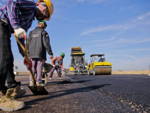 Karlovarský kraj může dostat z fondu dopravy 100 milionů korun na silnice