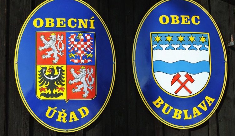 Na dluh Bublavy přispěly obce, města i jednotlivci