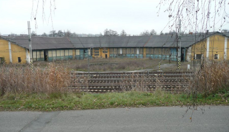 Bývalé železniční depo v Sokolově