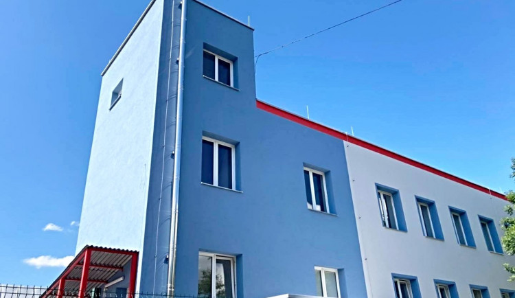 Sokolovská záchranka už sídlí v novém, základna bude plnit více funkcí najednou