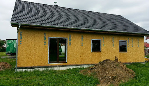 Obyvatelé Ostrova dostali od radnice na bydlení už 42 milionů korun
