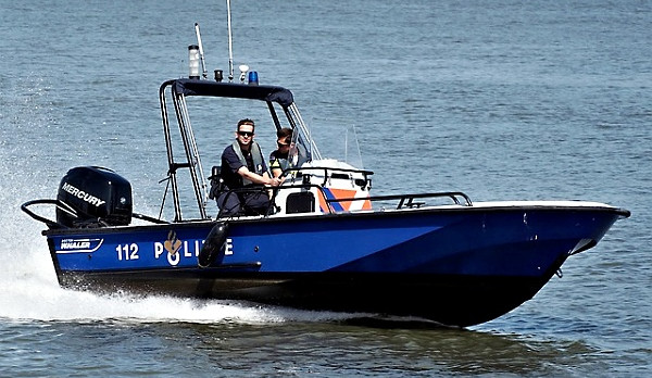 Strážníci městské policie v Chebu vyráží i na hladinu přehrady