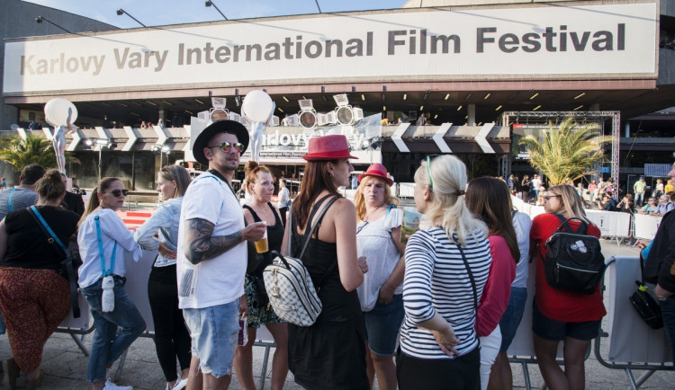 Ve Varech bude v listopadu kratší nesoutěžní filmový festival