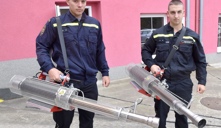 Krajští hasiči dostali generátory desinfekce, v případě potřeby nebudou muset volat o pomoc jinam