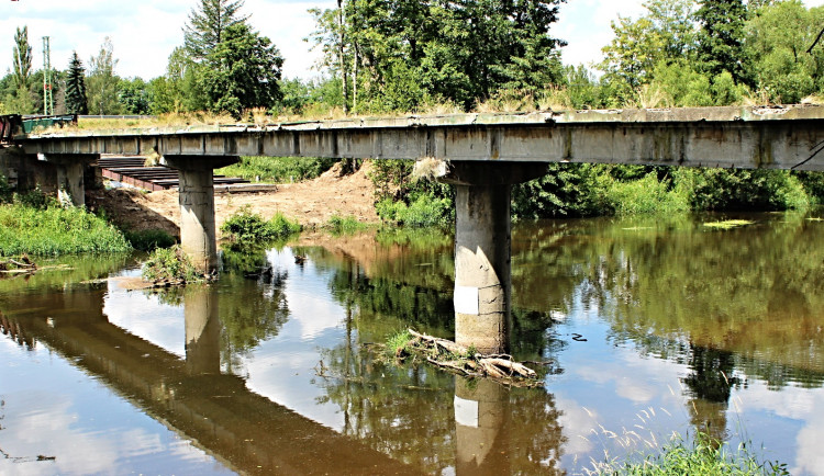 Demolice Krejcarové lávky začala