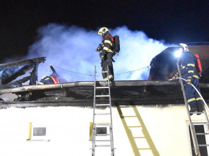 Oheň zasáhl ubytovnu u Chebu. Už potřetí