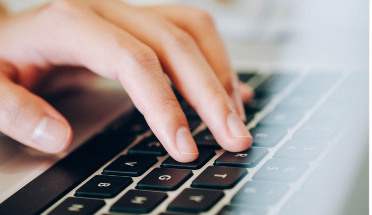Obelhala stovku lidí, na internetu slibovala vstupenky na akce. Lístky nikdy neposlala