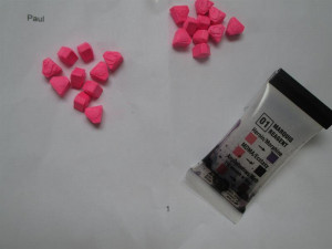 Drogy jsou stále v módě, celníci jich letos v kraji zabavili už téměř za milion korun