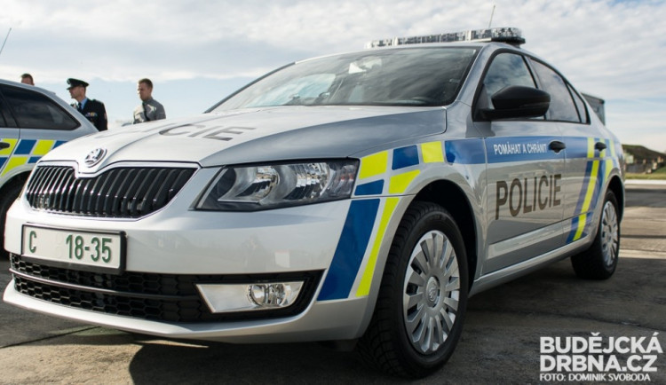Auto v plotě nebo betonovém sloupku. I tak může skončit řízení pod vlivem