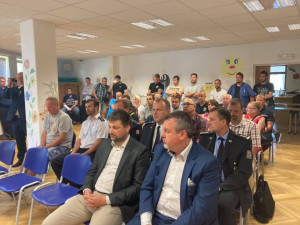 Vedení kraje i Českých drah poděkovalo za profesionální zásah při nehodě v Perninku