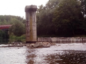 V Sokolově začala demolice hlavní části Krejcarové lávky