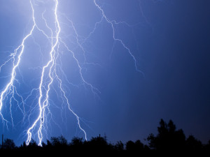 Podle meteorologů zasáhnou kraj silné bouřky