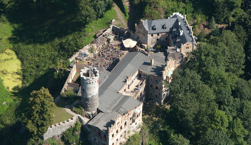 Děti z dětských domovů pomohou se záchranou hradu Hauenštejn