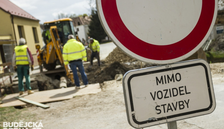 Stavba kruháče v Jablonci se přesouvá do druhé etapy, změní se zastávky