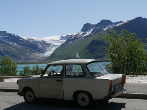 S bakelitovým miláčkem se vydala za polární kruh, v kempech ho počítali jako stan