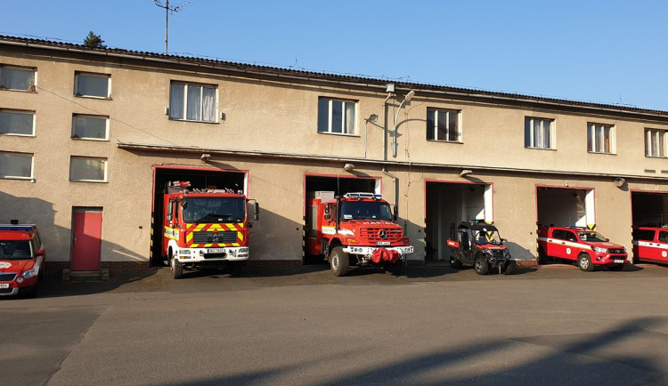 Hasičská zbrojnice v Ostrově