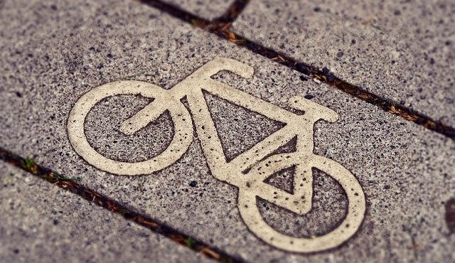 Nová cyklostezka zajistí bezpečnou jízdu mezi Novým Borem a Radvancem