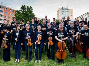Novosvětská v podání karlovarských symfoniků tentokrát zazní na Tržní kolonádě