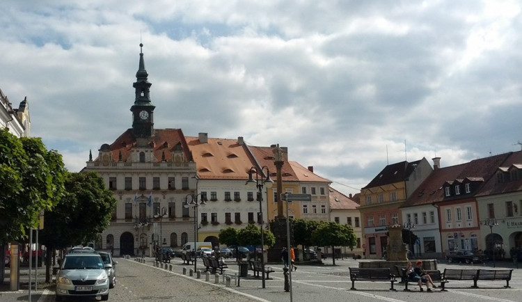Česká Lípa získala bývalé škvárové hřiště, vyměnila ho za pozemky v Hradecké ulici