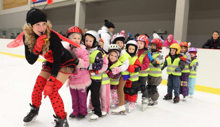 NE(OBYČEJNÍ): Chtěla být učitelkou, doktorkou i tanečnicí, nyní je trenérkou malých hokejistů karlovarské Energie