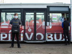 Baví nás experimentovat a posouvat hranice, říká spolumajitel Rodinného pivovaru Zichovec Ondřej Husák