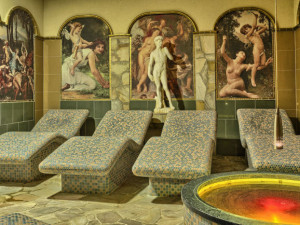 Potřebujete zahnat podzimní splíny?              V CENTRU BABYLON a WELLNESS HOTELU BABYLON se dokonale uvolníte