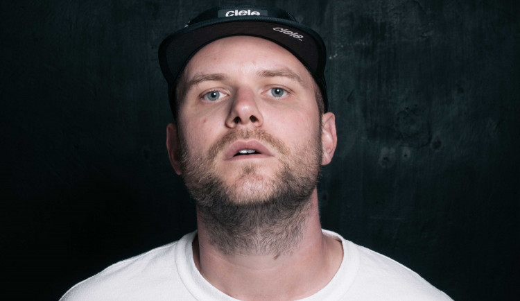 Nařízení nemají logiku, vytvářejí spíš pocit strachu než pocit ochrany, říká rapper Idea