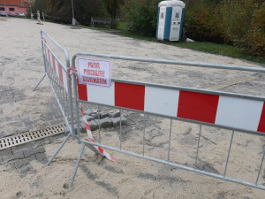 Chodov dokončuje úpravu prostranství kolem střediska KASS