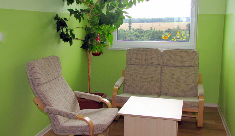 V ubytovací části již byla plastová okna vyměněna v minulosti.