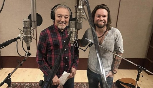 Richard Krajčo splnil slib Karlu Gottovi: rok po jeho smrti vydává společný song