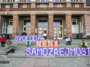 Vzkaz obyvatel Karlovarského kraje: Svoboda není samozřejmost