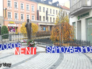 Vzkaz obyvatel Karlovarského kraje: Svoboda není samozřejmost